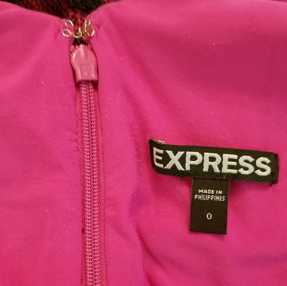 Women's(0),Express Black/Fushia Lace Ruched Dress - Picture 8 of 8